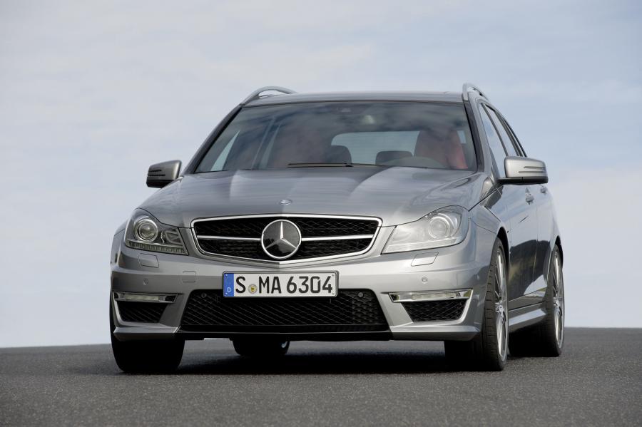  Mercedes-Benz C63 AMG Estate 2012 года  (фото 4 из 11)